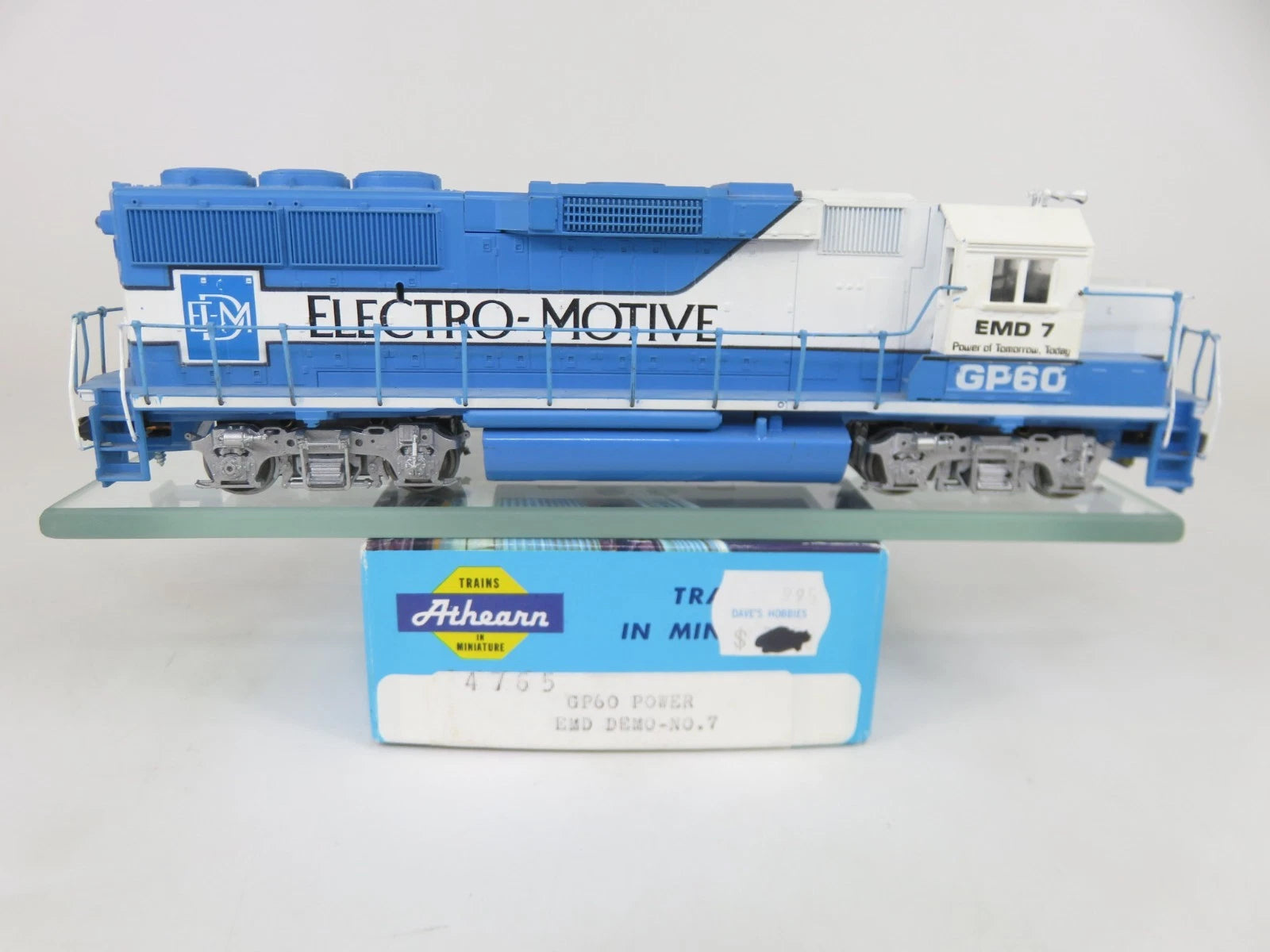 Athearn Blue Box 4765 EMD Demonstrator EMD GP60 Diesel Locomotive #7
