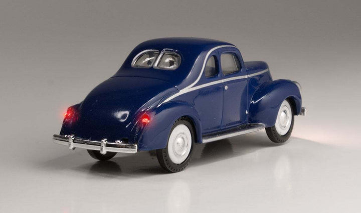 Woodland Scenics JP5598 HO Scale Just Plug Blue Coupe Lighted NIB image 2
