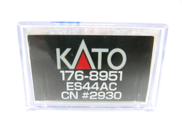 Kato 176-8951 N Scale CN Canadian National GE ES44AC Diesel Locomotive #2930 NIB image 3