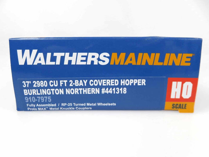 Walthers 910-7975 HO Burlington Northern 37' 2980 cu ft. 2-Bay Covered Hopper image 2