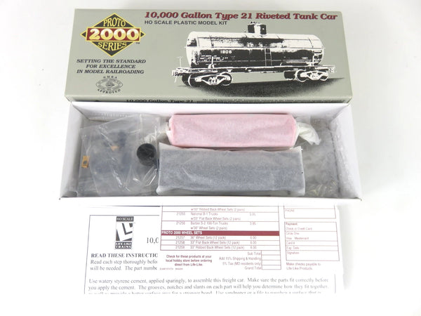 Proto 2000 HO Scale 10,000 Gallon Type 21 Riveted Tank Car SVX #2022 Kit NOS