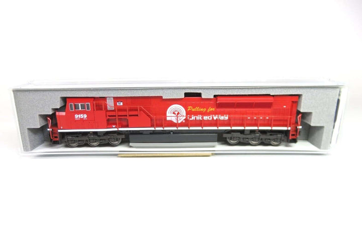 Kato 176-5628 N Scale CP Canadian Pacific EMD SD90/43MAC Diesel Locomotive #9159 image 1