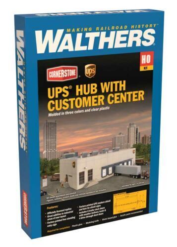 Walthers Cornerstone Part #933-4110 HO Scale UPS Hub with Customer Center Kit image 0