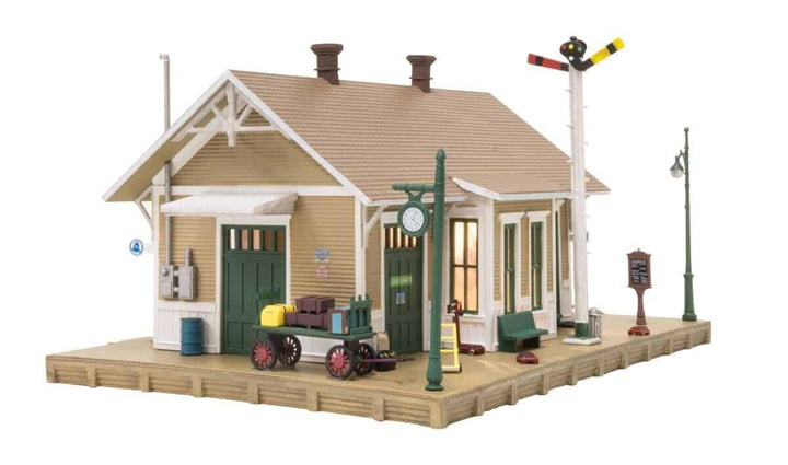 Woodland Scenics BR4928 Built and Ready N Scale Dansbury Depot Building NIB image 1