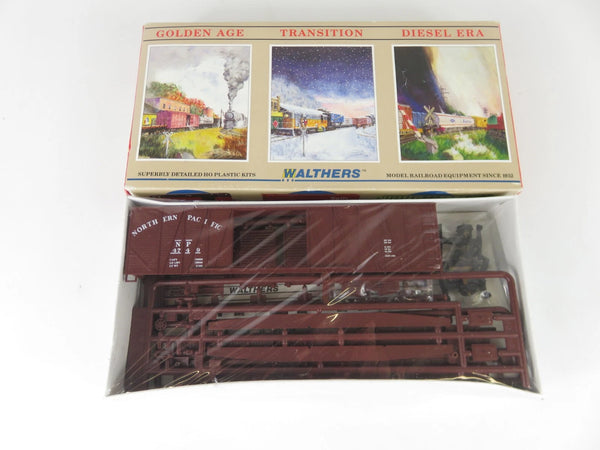 Walthers 932-5853 HO NP Northern Pacific 50' Double Door Auto Parts Boxcar #4749
