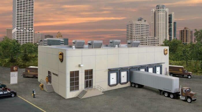 Walthers Cornerstone Part #933-4110 HO Scale UPS Hub with Customer Center Kit image 1