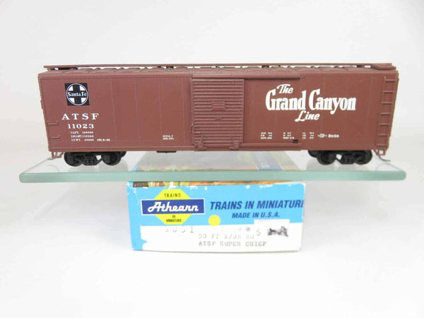 Athearn Blue Box HO Scale ATSF Santa Fe 50' Single Door Boxcar Kadee's image 0
