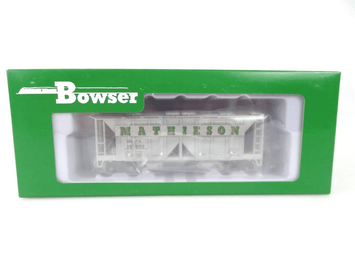 Bowser #43280 HO Scale 70-Ton 2-Bay Covered Hopper Mathieson #25502 NIB image 1