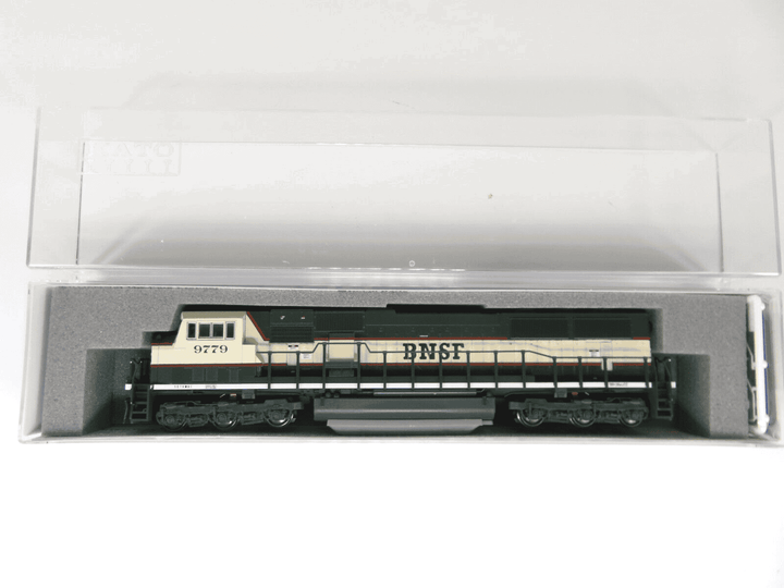 Kato 176-6312 N Scale BNSF EMD SD70MAC Locomotive #9779 Executive Scheme image 2