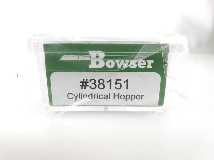 Bowser 38151 N Scale 3-Bay Cylindrical Covered Hopper New York Central 885982 image 2
