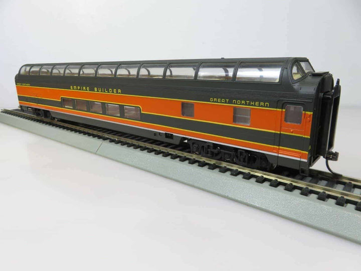 Walthers 932-9040 HO Great Northern Great Dome View Lounge Car Empire Builder image 7