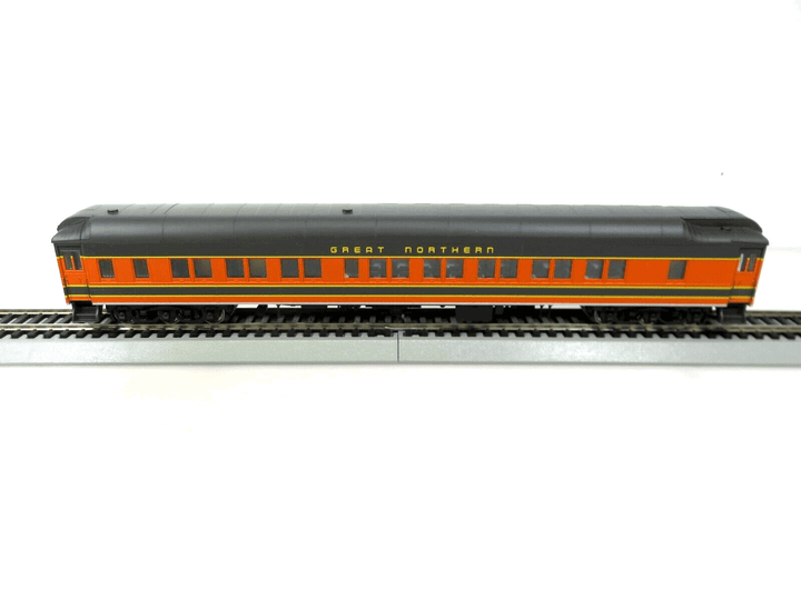 Walthers 932-10563 HO Great Northern Pullman Heavyweight 10-1-2 Passenger Car image 8