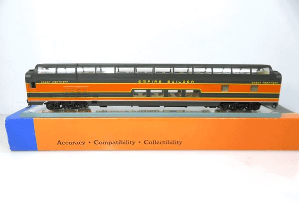 Walthers 932-9040 HO Great Northern Great Dome View Lounge Car Empire Builder image 0