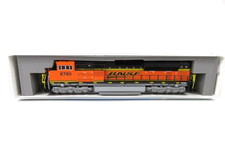 Kato 176-8526 N Scale BNSF Railway Swoosh EMD SD70ACe Diesel Locomotive 8780 NIB image 1