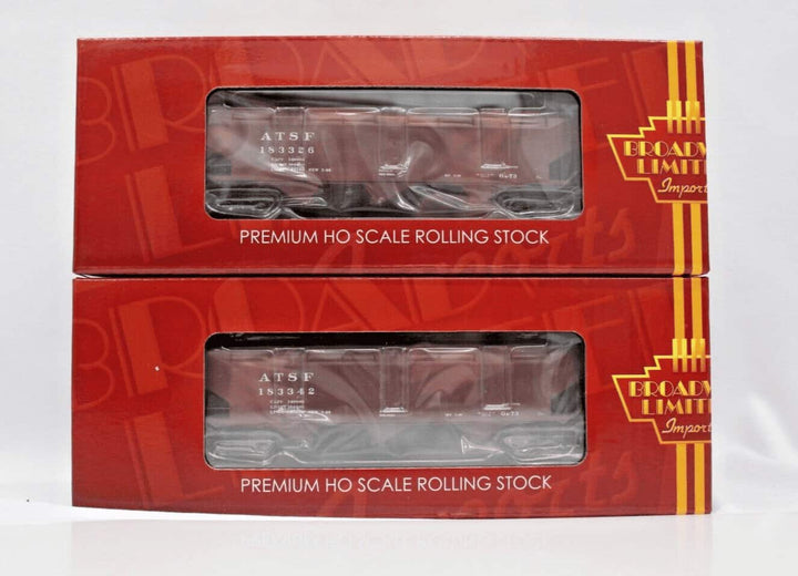 Broadway Limited 8100 HO Scale AAR 70-ton Triple 3-Bay Hopper ATSF GA-73, 4-Pack image 4