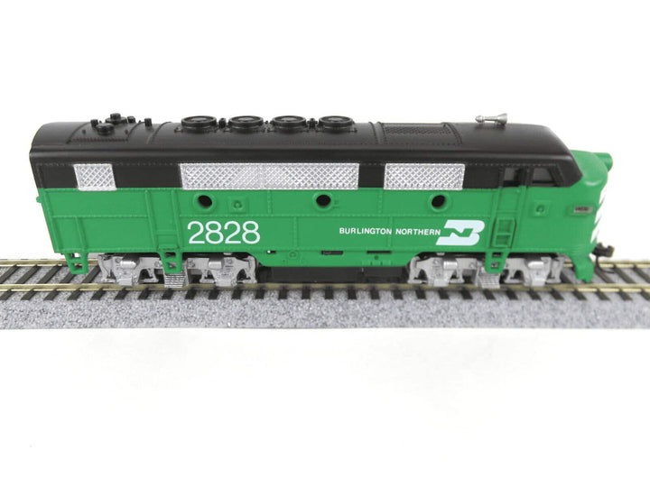Model Power 96805 HO Scale BN Burlington Northern EMD F2-A Diesel Locomotive #2 image 4