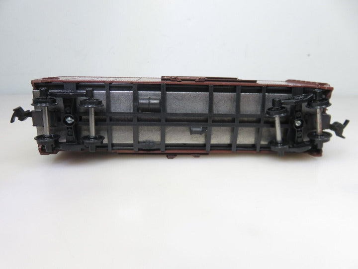 Bev-Bel Athearn HO Scale 40' Boxcar Seaboard Silver Comet image 3