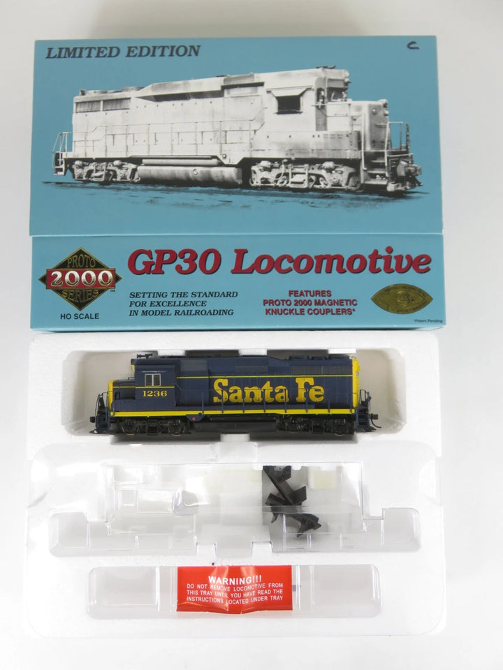 Proto 2000 #23092 HO Scale ATSF Santa Fe EMD GP30 Diesel Locomotive Ne ...