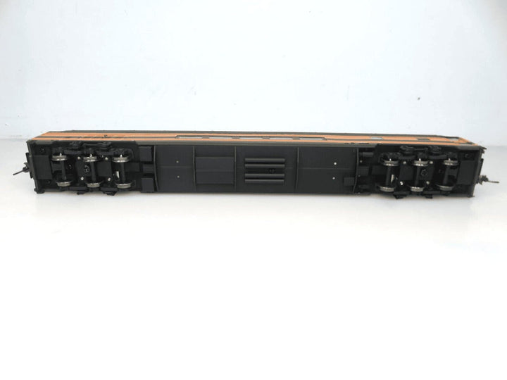 Walthers 932-9040 HO Great Northern Great Dome View Lounge Car Empire Builder image 10