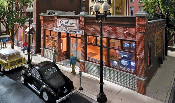 Woodland Scenics HO Scale BR5069 Built &amp; Ready Smith Brothers TV/Appliance Store image 9