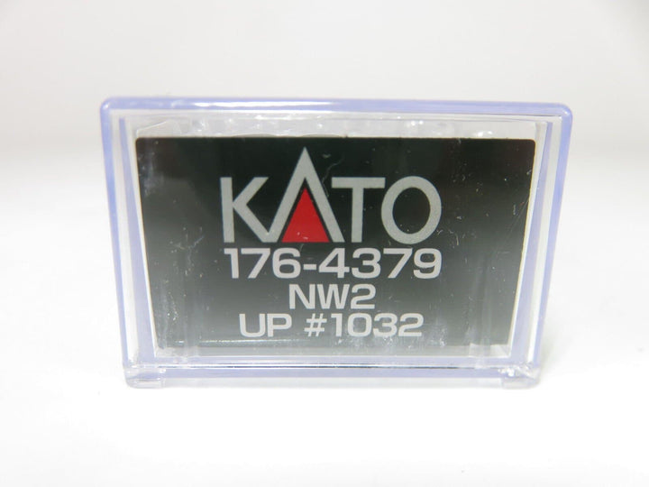 Kato 176-4379 N Scale UP Union Pacific EMD NW2 Switcher Diesel Locomotive #1032 image 3