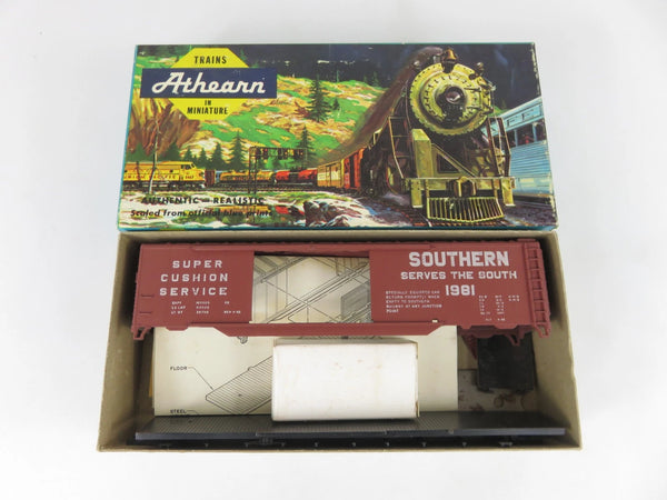 Athearn Blue Box #1318 Southern Auto Boxcar HO Scale Unassembled Kit NOS #1981