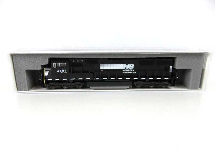 Kato 176-7613 N Scale NS Norfolk Southern EMD SD70M Diesel Locomotive #2581 NIB image 1