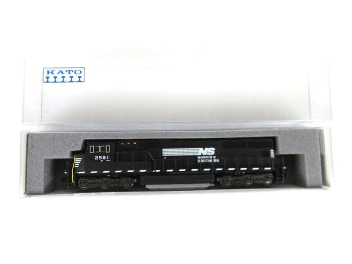 Kato 176-7613 N Scale NS Norfolk Southern EMD SD70M Diesel Locomotive #2581 NIB image 2