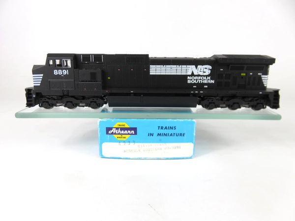 Vintage Athearn Blue Box 4933 HO Norfolk Southern GE C44-9W "Dash 9" Locomotive