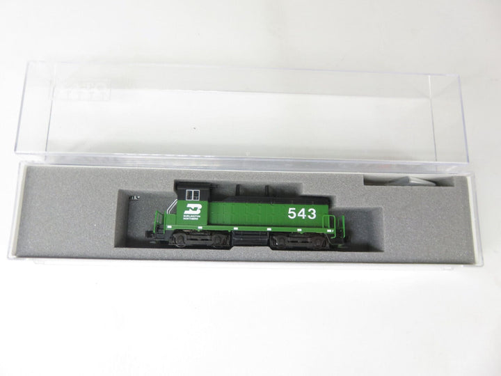 Kato 176-4378 N Scale Burlington Northern EMD NW2 Switcher Diesel Locomotive image 2