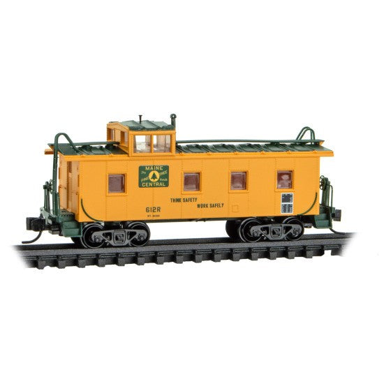 Micro Trains 100 00 610 N Scale 36' Riveted Steel Caboose MEC Maine Central
