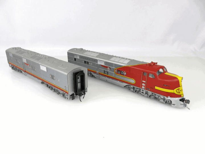 Broadway Limited BLI HO ATSF Santa Fe EMD E6A/B Diesel Locomotive Set DCC Sound image 3