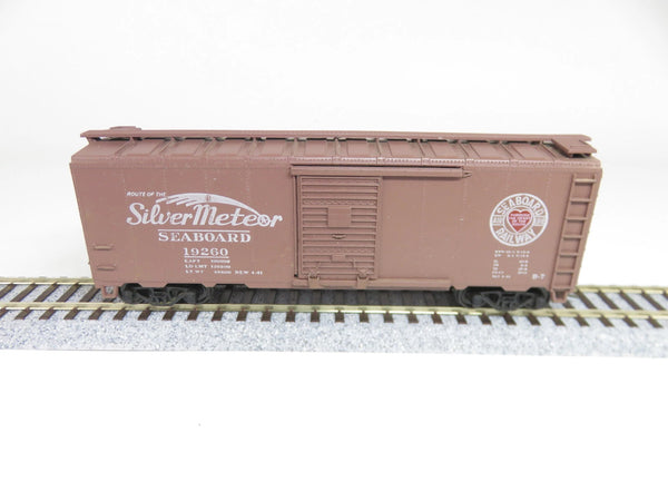Athearn Blue Box HO Scale 40' Boxcar Seaboard Railway Silver Meteor Kadee's