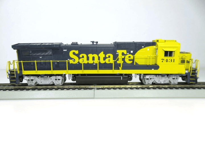 Overland Models Brass OMI-5152 HO Scale Santa Fe GE Dash 8-40B Locomotive #7431 image 5