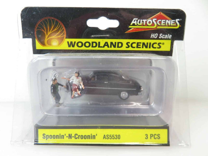 Woodland Scenics AS5530 HO Scale Spoonin' N Croonin' image 1