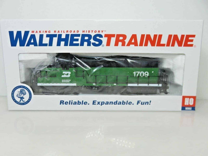 Walthers Trainline 931-101 HO Scale EMD GP9M Burlington Northern #1709 NIB image 1