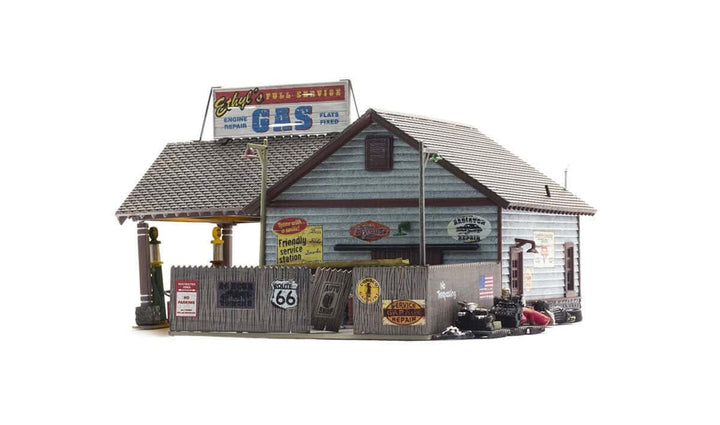 Woodland Scenics HO Scale BR5048 Built and Ready Ethyl's Gas and Service NIB image 2