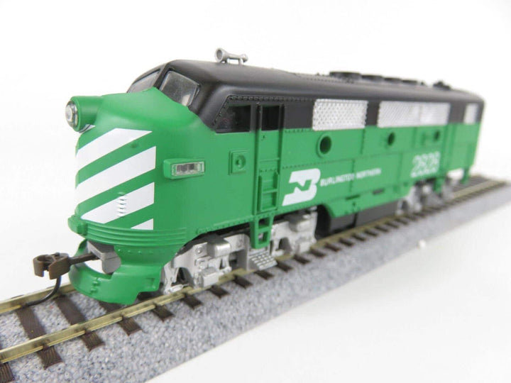 Model Power 96805 HO Scale BN Burlington Northern EMD F2-A Diesel Locomotive #2 image 6