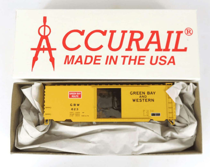 Accurail 3443 HO Scale 40' PS-1 Steel Boxcar GB&amp;W Green Bay and Western #623 image 0