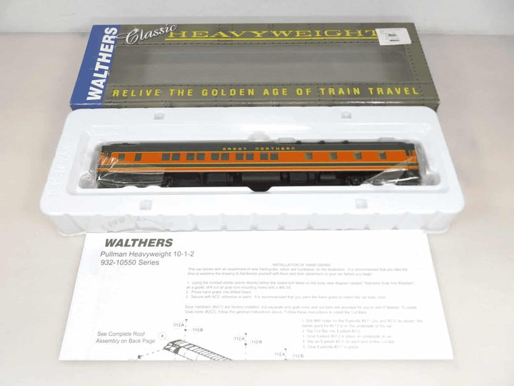 Walthers 932-10563 HO Great Northern Pullman Heavyweight 10-1-2 Passenger Car image 2