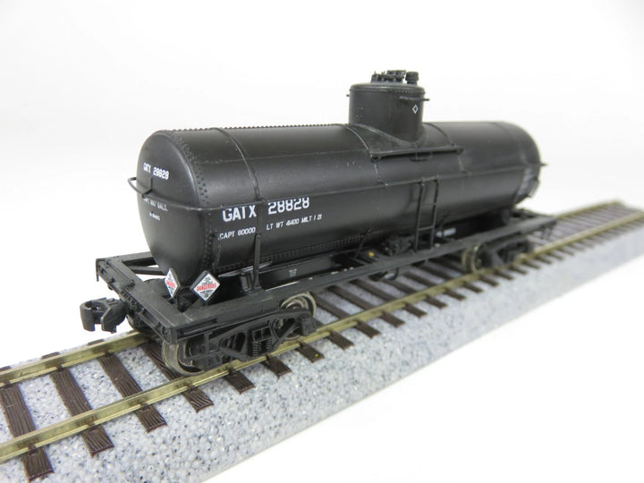 Proto 2000 30644 HO Scale 8,000 Gallon Type 21 Riveted Tank Car GATX ...
