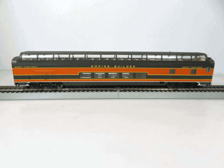 Walthers 932-9040 HO Great Northern Great Dome View Lounge Car Empire Builder image 8