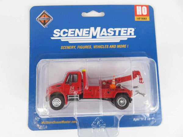 Walthers SceneMaster 949-11531 HO Scale International 4300 Single Axle Tow Truck image 0